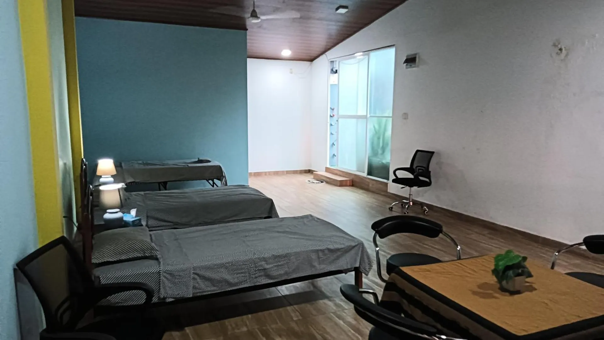This Is It Airport Hotel And Restaurant Negombo 2*,  Sri Lanka