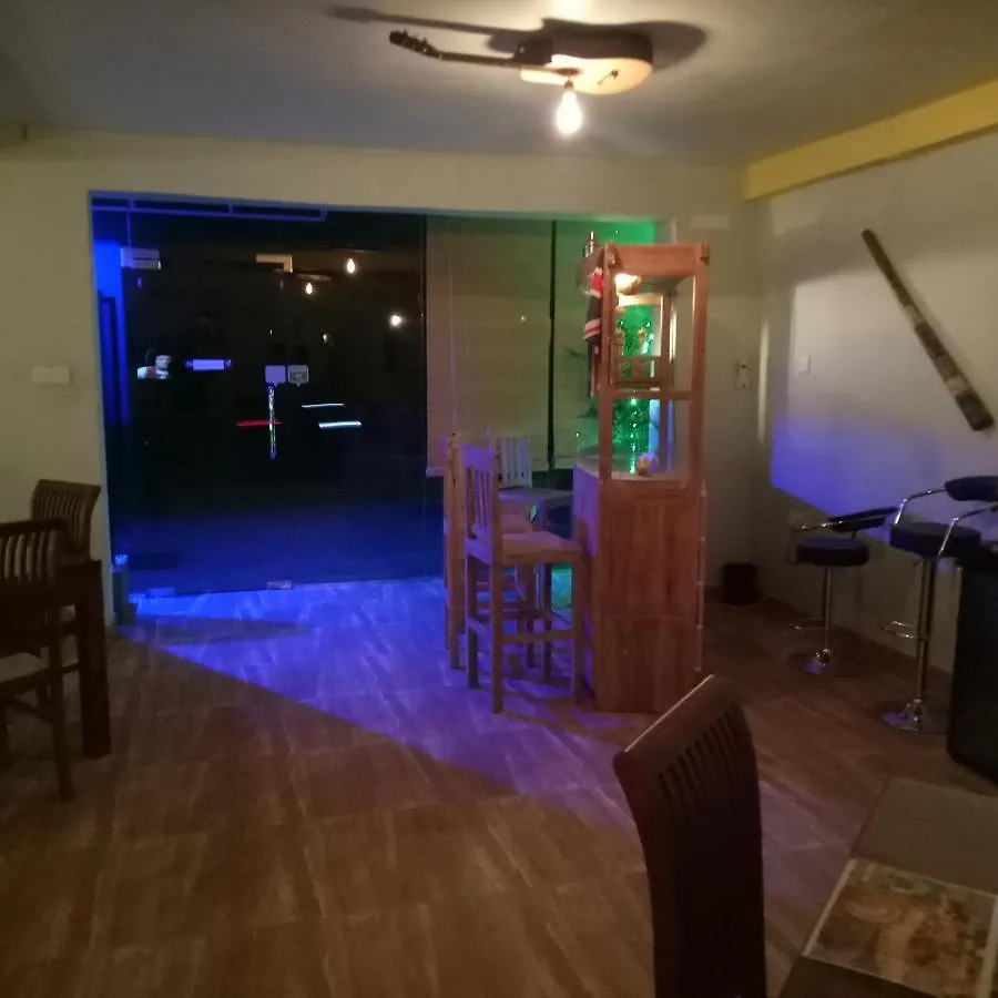 ** Pensionat This Is It Airport Hotel And Restaurant Negombo Sri Lanka