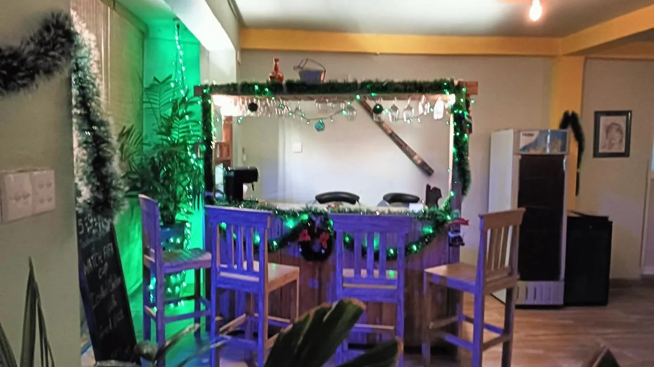 This Is It Airport Hotel And Restaurant Negombo Sri Lanka