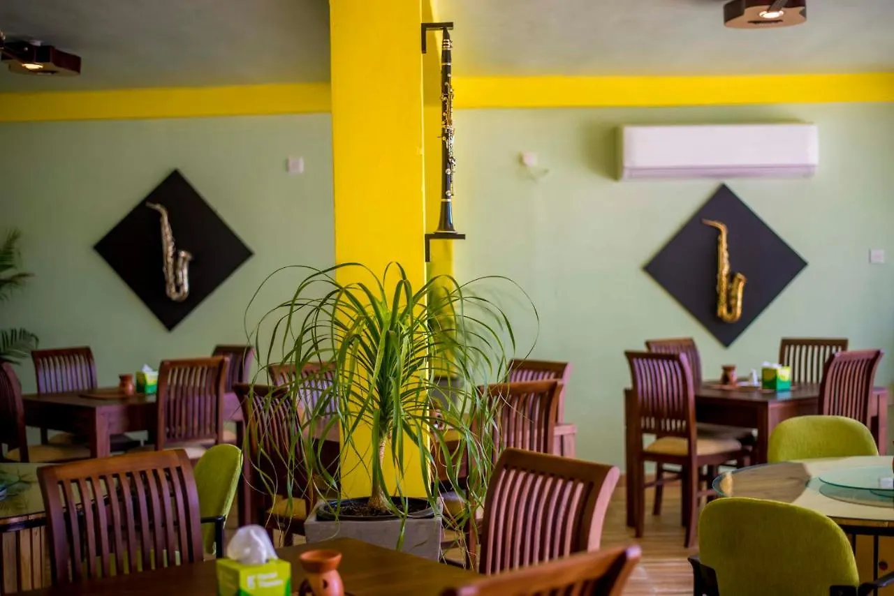 This Is It Airport Hotel And Restaurant Negombo
