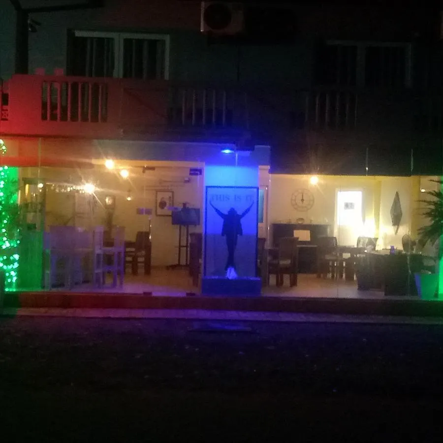 Guest house This Is It Airport Hotel And Restaurant Negombo