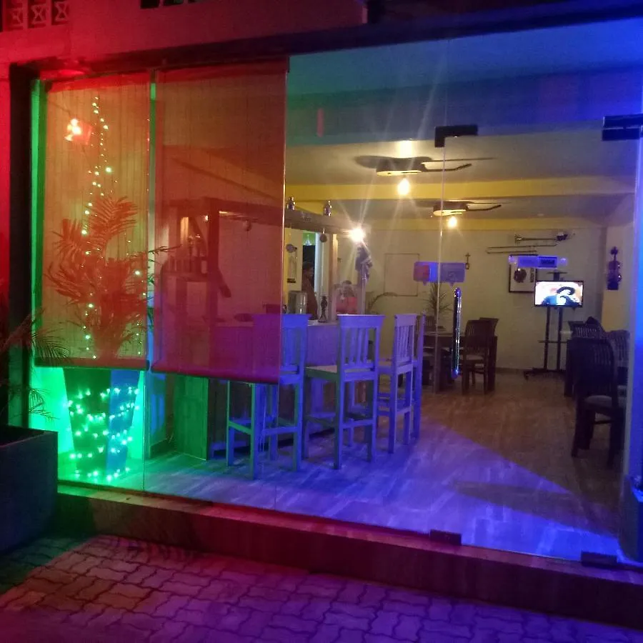 ** Guest house This Is It Airport Hotel And Restaurant Negombo Sri Lanka
